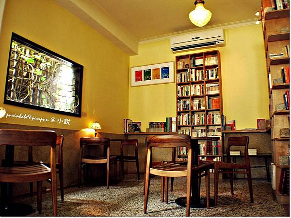 12底部書牆區.JPG 12底部書牆區.JPG