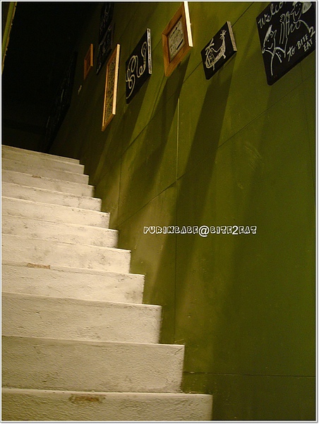 12上樓.jpg 12上樓.jpg