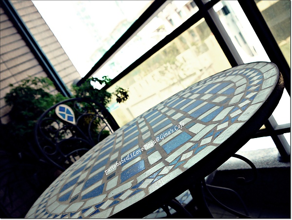 7馬賽克桌.JPG 7馬賽克桌.JPG