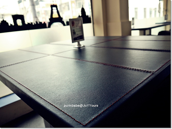 15桌子.jpg 15桌子.jpg