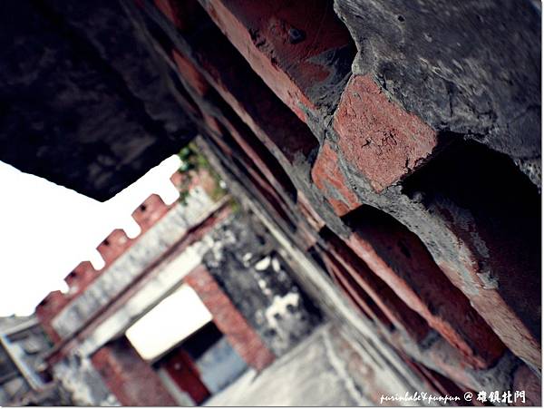 3磚牆窗口.JPG 3磚牆窗口.JPG