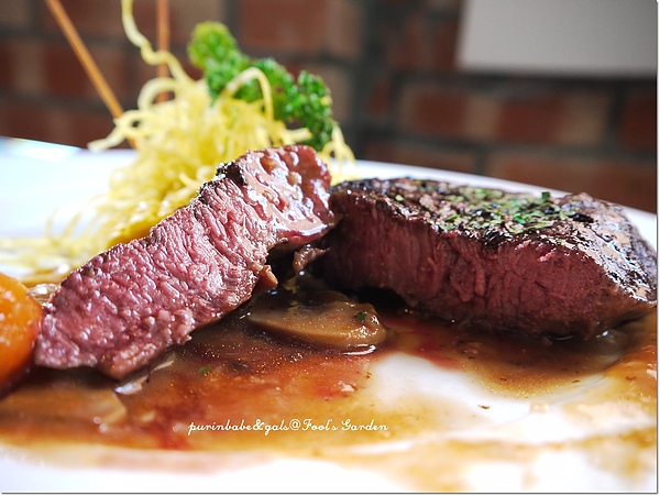 22牛排斷面.jpg 22牛排斷面.jpg