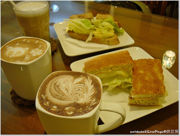 24一桌子.jpg 24一桌子.jpg