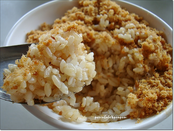 10魚酥飯.jpg