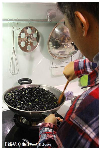自製黑豆酒 自製黑豆酒