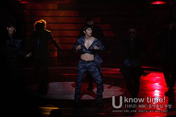 53113999201101222220323256669491834_004