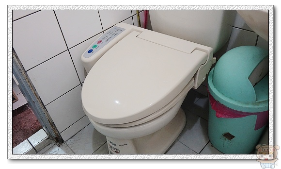 好乾淨好衛生好舒服好健康 famiclean 全家淨數位馬桶座 FC-W1501R 頭等座