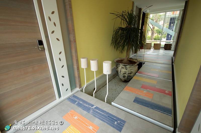 米特，味玩待敘｜部落格 © MEAT76｜2012-12-10-2｜【宜蘭住宿】羅東民宿｜調色盤築夢會館 La Palette｜繽紛跳耀色彩中的夢想圓舞曲018.jpg