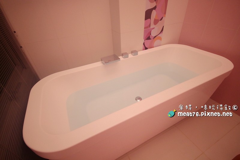 米特，味玩待敘｜部落格 © MEAT76｜2012-12-10-2｜【宜蘭住宿】羅東民宿｜調色盤築夢會館 La Palette｜繽紛跳耀色彩中的夢想圓舞曲035.jpg