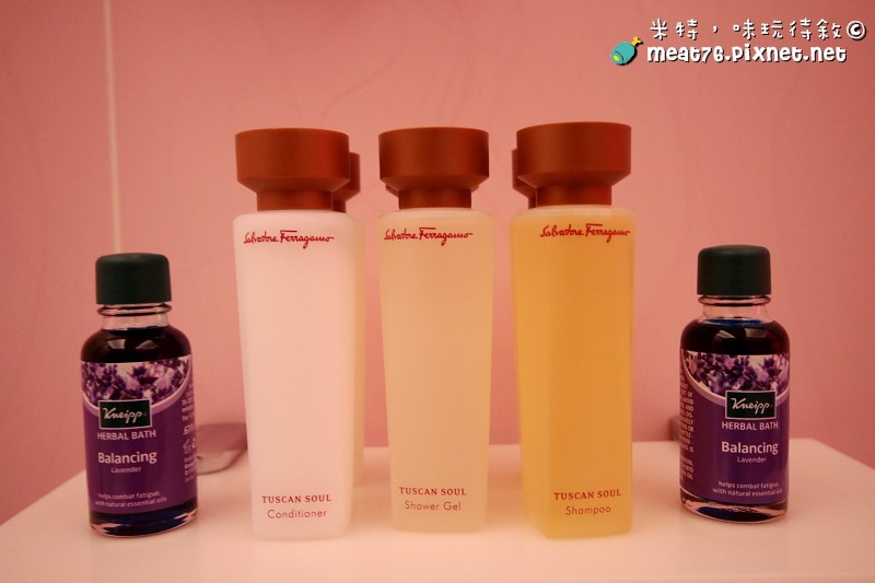 米特，味玩待敘｜部落格 © MEAT76｜2012-12-10-2｜【宜蘭住宿】羅東民宿｜調色盤築夢會館 La Palette｜繽紛跳耀色彩中的夢想圓舞曲036.jpg