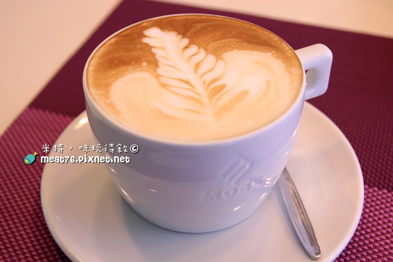 米特，味玩待敘｜部落格 © MEAT76｜2012-12-10-2｜【宜蘭住宿】羅東民宿｜調色盤築夢會館 La Palette｜繽紛跳耀色彩中的夢想圓舞曲046.jpg