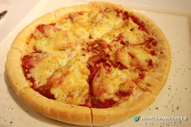 米特,味玩待敘|部落格 © MEAT76|2014-02-09-7【台北食記】MEAL&WINE|MW時尚義法料理&酒品|松山八德路京華城|雙重氣氛交織的浪漫約會食刻,伴夜而來的LOUNGE時尚變奏曲041.jpg 米特,味玩待敘|部落格 © MEAT76|2014-02-09-7【台北食記】MEAL&WINE|MW時尚義法料理&酒品|松山八德路京華城|雙重氣氛交織的浪漫約會食刻,伴夜而來的LOUNGE時尚變奏曲041.jpg