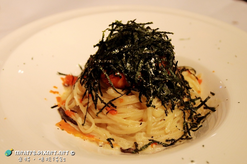 米特,味玩待敘|部落格 © MEAT76|2014-02-09-7【台北食記】MEAL&WINE|MW時尚義法料理&酒品|松山八德路京華城|雙重氣氛交織的浪漫約會食刻,伴夜而來的LOUNGE時尚變奏曲047.jpg 米特,味玩待敘|部落格 © MEAT76|2014-02-09-7【台北食記】MEAL&WINE|MW時尚義法料理&酒品|松山八德路京華城|雙重氣氛交織的浪漫約會食刻,伴夜而來的LOUNGE時尚變奏曲047.jpg