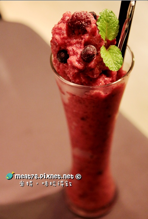 【台北內湖】Mountain Living × Mountain Cafe Furniture．Cafe．Design｜居家風的舒實感，激發家的設計靈感傢俱館 @ 米特，味玩待敘