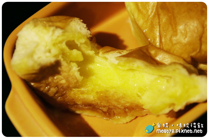 米特，味玩待敘｜部落格 © MEAT76｜台灣美食部落客｜2014-07-27-7【台北食記。內湖】超越原味炭烤牛排｜牛排餐廳｜高品質牛排便宜吃，大口吃肉好過癮 →《捷運美食》近捷運內湖站、大湖公園016.png