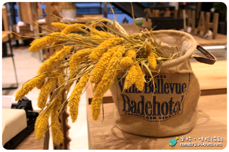 米特，味玩待敘｜部落格 © MEAT76｜台灣美食旅遊部落客｜2014-08-18-1《捷運美食》【台北食記。內湖】Mountain cafe×Mountain Living｜主題複合式下午茶咖啡廳｜居家風的舒實感，激發家的設計靈感傢俱館 →近捷運西湖站、內湖科學園區022.png