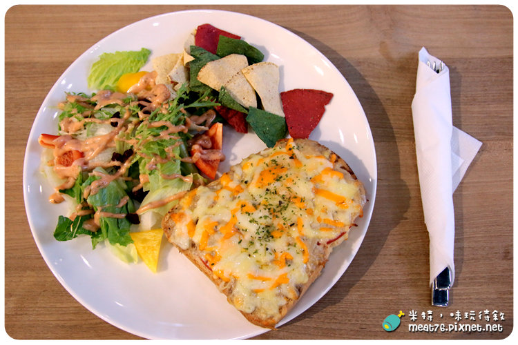 米特，味玩待敘｜部落格 © MEAT76｜台灣美食旅遊部落客｜2014-08-18-1《捷運美食》【台北食記。內湖】Mountain cafe×Mountain Living｜主題複合式下午茶咖啡廳｜居家風的舒實感，激發家的設計靈感傢俱館 →近捷運西湖站、內湖科學園區038.png