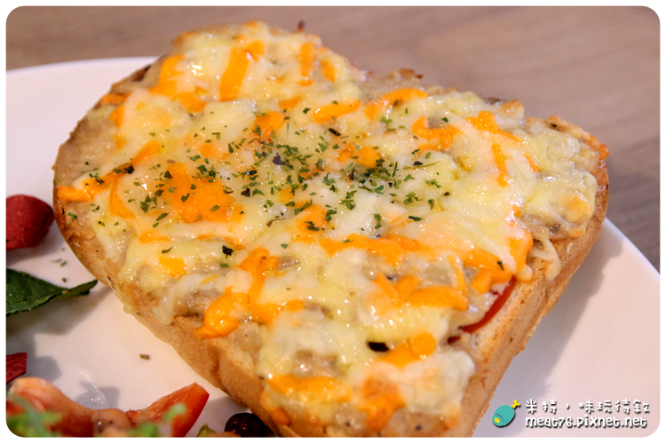 米特，味玩待敘｜部落格 © MEAT76｜台灣美食旅遊部落客｜2014-08-18-1《捷運美食》【台北食記。內湖】Mountain cafe×Mountain Living｜主題複合式下午茶咖啡廳｜居家風的舒實感，激發家的設計靈感傢俱館 →近捷運西湖站、內湖科學園區039.png