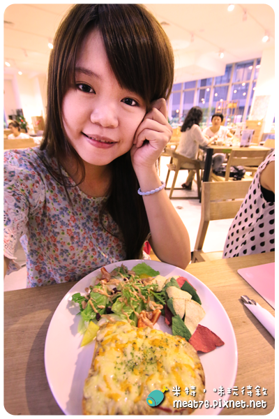 米特，味玩待敘｜部落格 © MEAT76｜台灣美食旅遊部落客｜2014-08-18-1《捷運美食》【台北食記。內湖】Mountain cafe×Mountain Living｜主題複合式下午茶咖啡廳｜居家風的舒實感，激發家的設計靈感傢俱館 →近捷運西湖站、內湖科學園區042.png