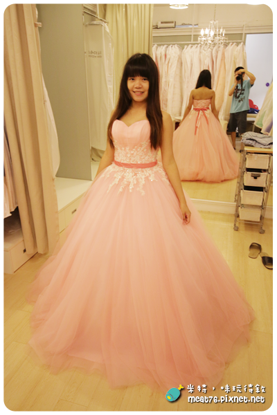 米特,味玩待敘|部落格 © MEAT76|台灣美食旅遊部落客|2014-06-19-4《婚禮作業簿》【台北婚紗。內湖】綿谷結婚式×婚紗工作室 – 首次參觀看婚紗,了解包套心得 → 近捷運大湖公園站、五指山015.png