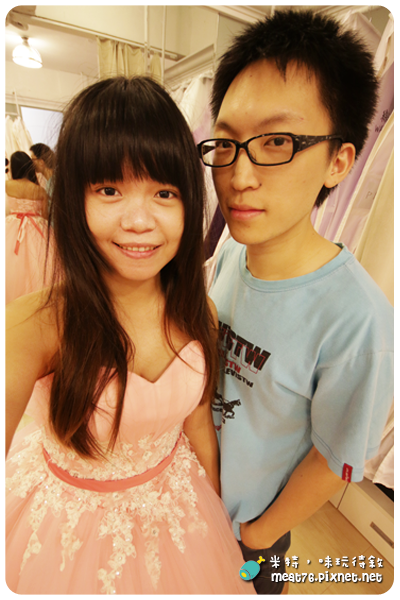 米特,味玩待敘|部落格 © MEAT76|台灣美食旅遊部落客|2014-06-19-4《婚禮作業簿》【台北婚紗。內湖】綿谷結婚式×婚紗工作室 – 首次參觀看婚紗,了解包套心得 → 近捷運大湖公園站、五指山019.png