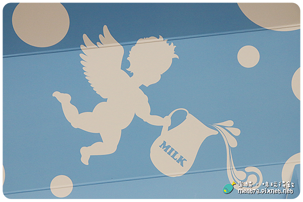 米特，味玩待敘｜部落格 © MEAT76｜台灣美食旅遊親子部落客｜2015-03-13-5【台北內湖。蛋糕禮盒】亞尼克菓子工坊｜十勝生乳捲｜彈力十足，像擦了SK2的清爽奶油蛋糕捲！ 團購夯品 → 近內湖科學園區、瑞光路006.png