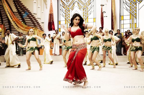 158774-kareena-kapoor-in-the-movie-ra-one.jpg 158774-kareena-kapoor-in-the-movie-ra-one.jpg