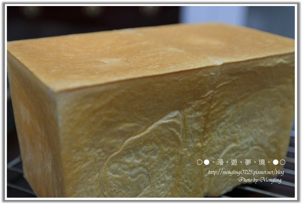 牛奶土司1.jpg 牛奶土司1.jpg