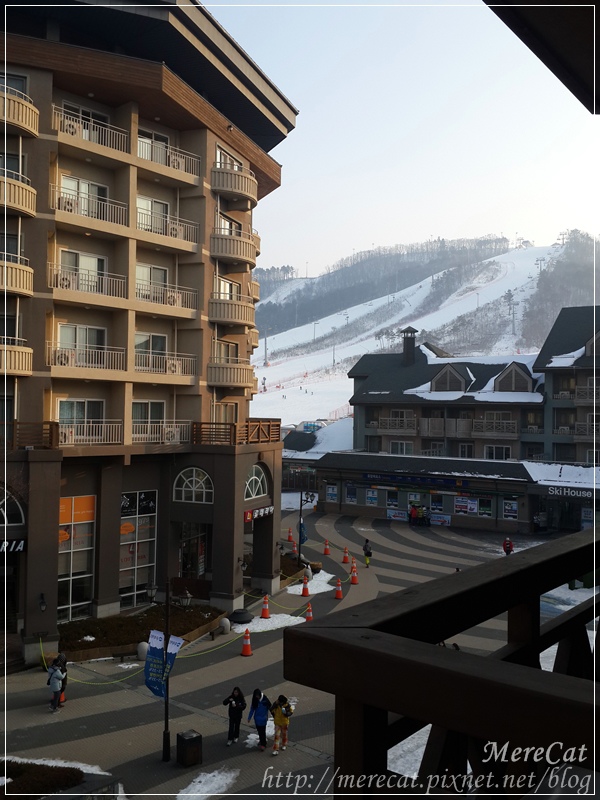 Room (1).jpg Room (1).jpg