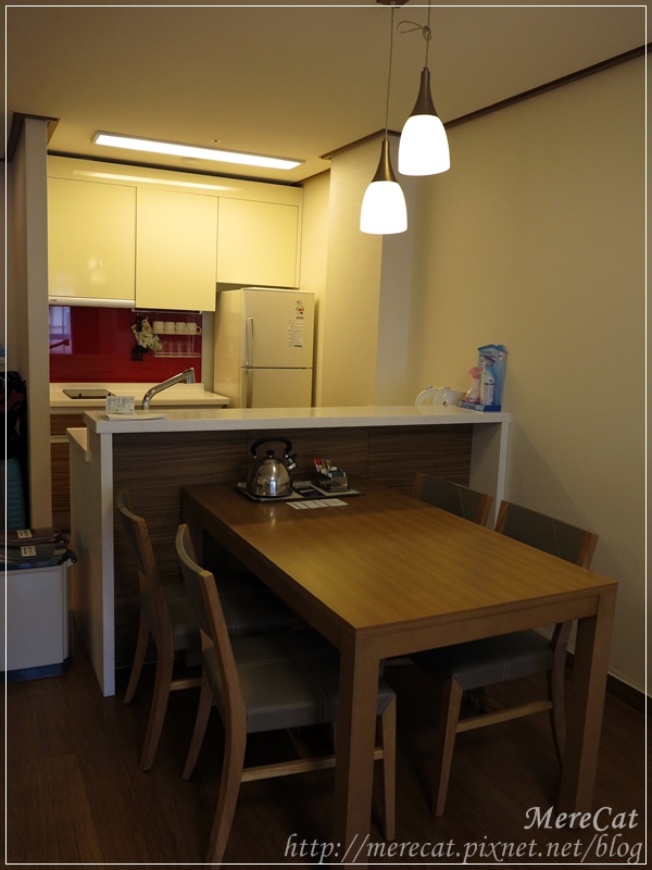 Room (5).JPG Room (5).JPG