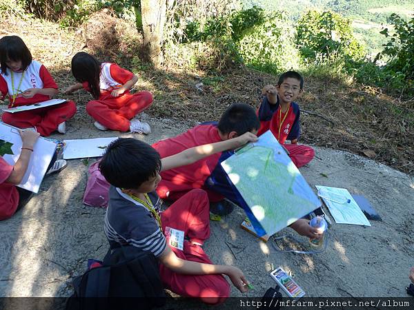 在畫畫的大家 (3).JPG 在畫畫的大家 (3).JPG