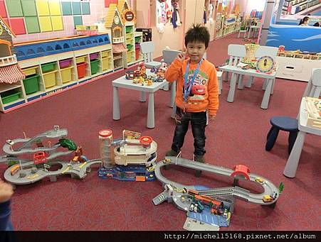 貝兒絲0-6歲親子館 貝兒絲0-6歲親子館