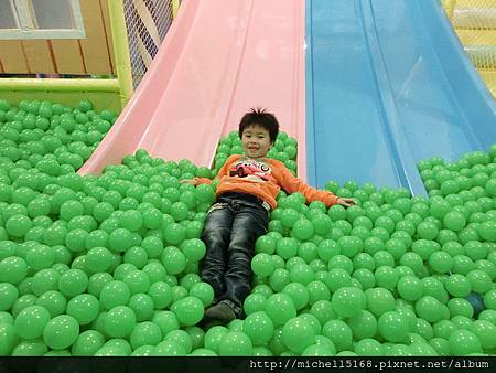 貝兒絲0-6歲親子館 貝兒絲0-6歲親子館