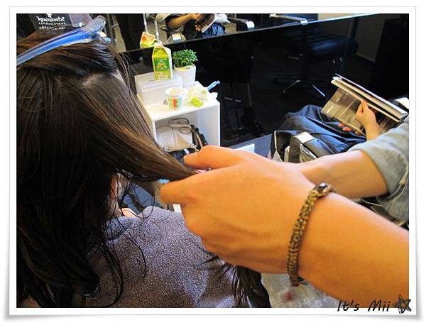 【发型】<em>头发</em>也要亮晶晶→mus salon护发体验