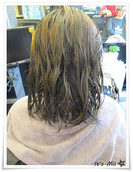 【发型】<em>头发</em>也要亮晶晶→mus salon护发体验