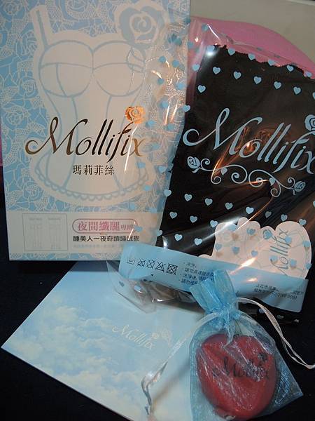 【生活】Mollifix瑪莉菲絲→睡美人一夜奇蹟睡眠襪&挺胸縮腹輕塑衣