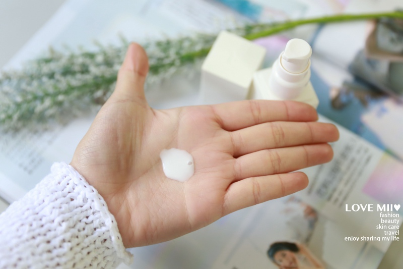 THREE平衡淨白精華液 【保養】墾丁曬了一圈也不怕。高達95%天然成分的THREE平衡淨白精華液♥♥