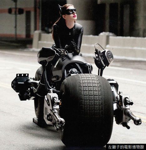 貓女騎車 貓女騎車