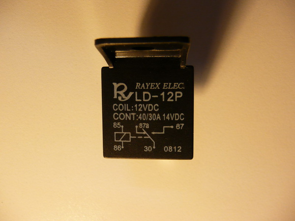 繼電器01