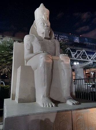 IMG_20131206_220424_HDR.jpg IMG_20131206_220424_HDR.jpg