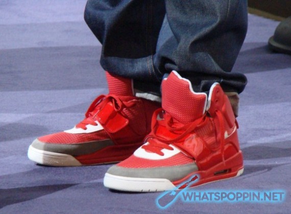 nike-air-yeezy-red-3.jpg nike-air-yeezy-red-3.jpg