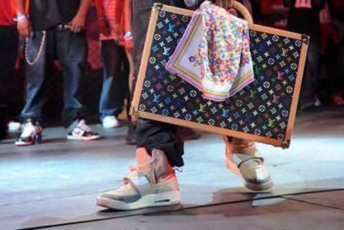 nike-air-yeezy-pearl-1.jpg nike-air-yeezy-pearl-1.jpg