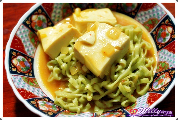 辣豆腐拌麵鍋