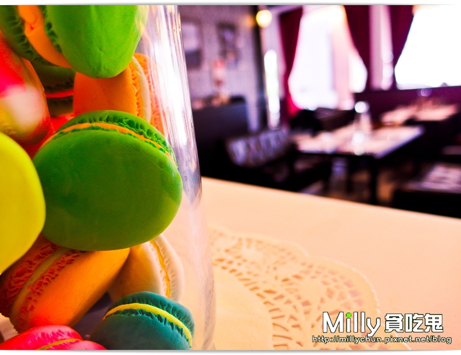 TT00018.jpg TT00018.jpg