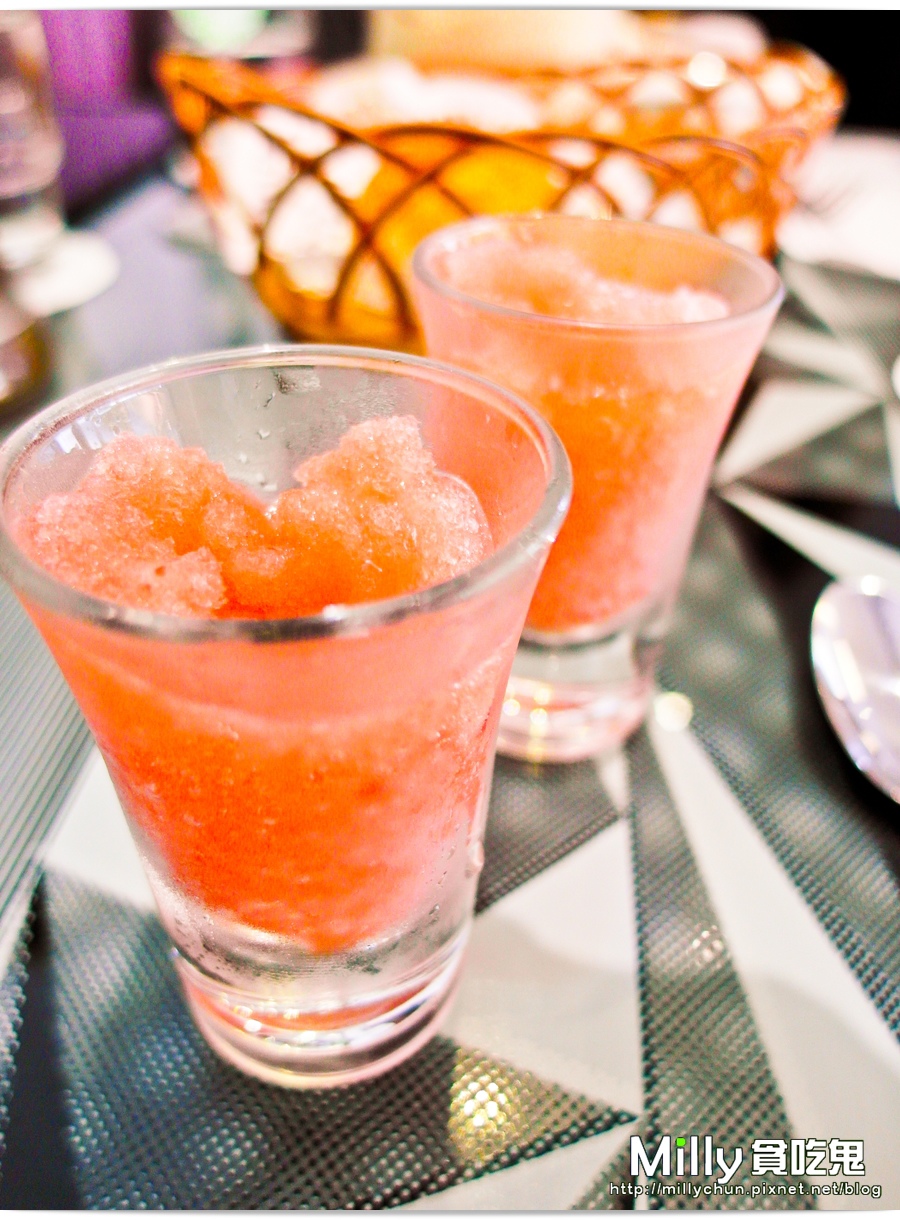 TT00035.jpg TT00035.jpg