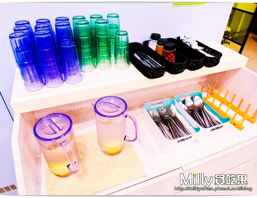 RR00018.jpg RR00018.jpg