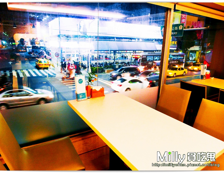 RR00025.jpg RR00025.jpg