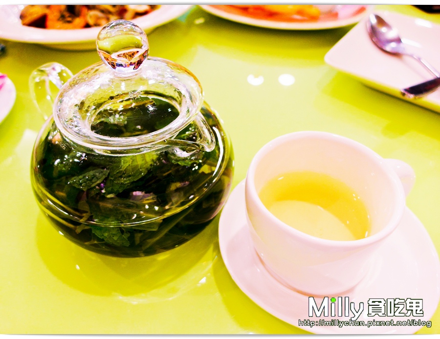 RR00077.jpg RR00077.jpg