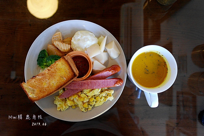 SAM_9789.JPG SAM_9789.JPG