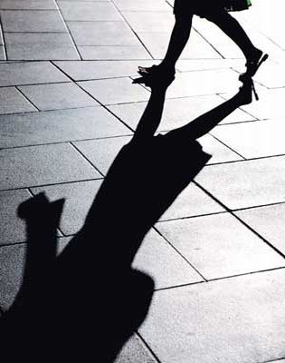 woman_shadow3151.jpg
